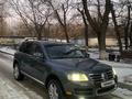 Volkswagen Touareg 2003 годаүшін4 000 000 тг. в Шымкент