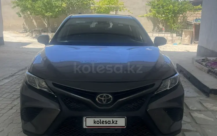Toyota Camry 2018 года за 9 000 000 тг. в Жанаозен