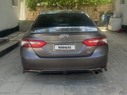 Toyota Camry 2018 года за 9 000 000 тг. в Жанаозен – фото 3