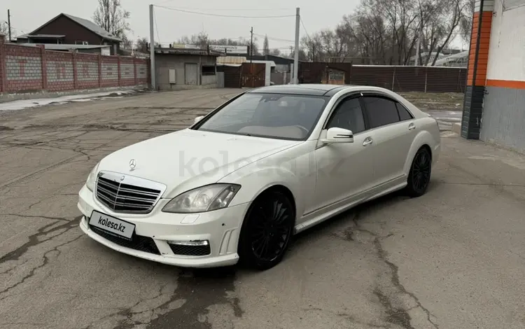 Mercedes-Benz S 500 2007 годаfor9 500 000 тг. в Алматы