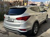 Hyundai Santa Fe 2016 годаүшін10 400 000 тг. в Астана – фото 4