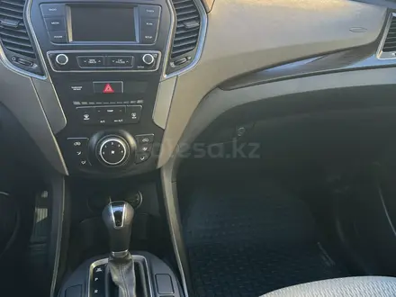 Hyundai Santa Fe 2016 года за 10 400 000 тг. в Астана – фото 6