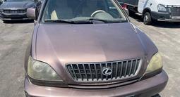 Lexus RX 300 1998 года за 2 266 400 тг. в Алматы – фото 2