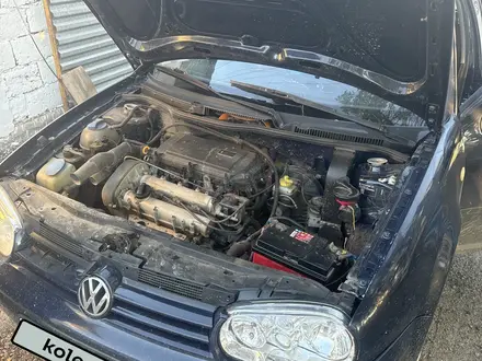 Volkswagen Golf 1998 года за 1 700 000 тг. в Астана