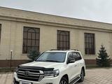 Toyota Land Cruiser 2018 года за 39 000 000 тг. в Тараз