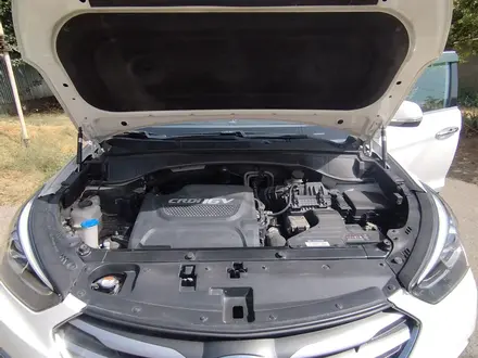 Hyundai Santa Fe 2018 года за 9 500 000 тг. в Шымкент – фото 24