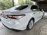 Toyota Camry 2019 года за 16 500 000 тг. в Шымкент – фото 3