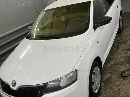 Skoda Rapid 2014 года за 4 500 000 тг. в Семей – фото 4