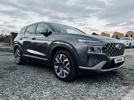 Hyundai Santa Fe 2021 года за 15 000 000 тг. в Астана – фото 2