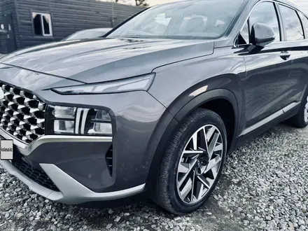Hyundai Santa Fe 2021 года за 15 000 000 тг. в Астана – фото 13