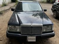 Mercedes-Benz E 200 1990 годаfor1 400 000 тг. в Караганда