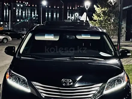 Toyota Sienna 2015 года за 10 300 000 тг. в Атырау – фото 3