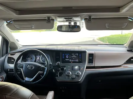 Toyota Sienna 2015 года за 10 300 000 тг. в Атырау – фото 13