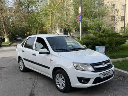 ВАЗ (Lada) Granta 2190 2015 года за 2 250 000 тг. в Астана – фото 2
