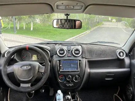 ВАЗ (Lada) Granta 2190 2015 года за 2 250 000 тг. в Астана – фото 6