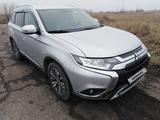 Mitsubishi Outlander 2019 года за 12 300 000 тг. в Петропавловск – фото 3