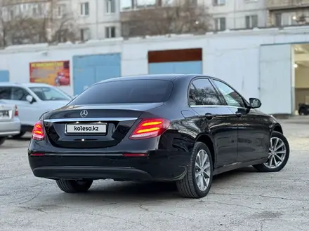 Mercedes-Benz E 200 2016 года за 15 000 000 тг. в Актобе – фото 4