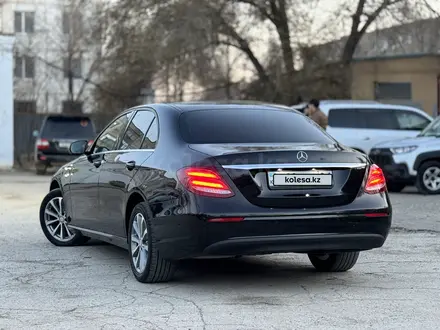 Mercedes-Benz E 200 2016 года за 15 000 000 тг. в Актобе – фото 6