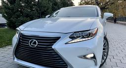 Lexus ES 350 2017 года за 18 500 000 тг. в Алматы – фото 2