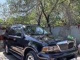 Lincoln Navigator 1999 года за 4 200 000 тг. в Алматы