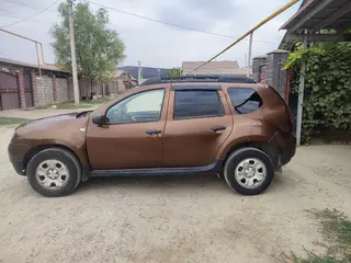 Renault Duster, 2013