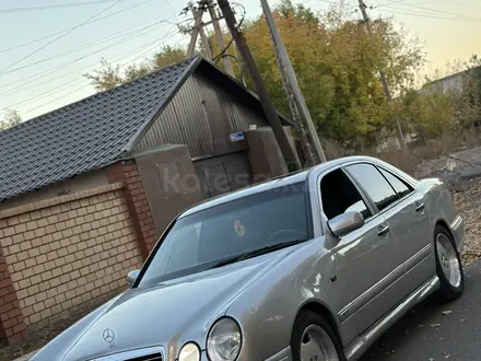 Mercedes-Benz E 55 AMG 1996 года за 3 950 000 тг. в Караганда – фото 6