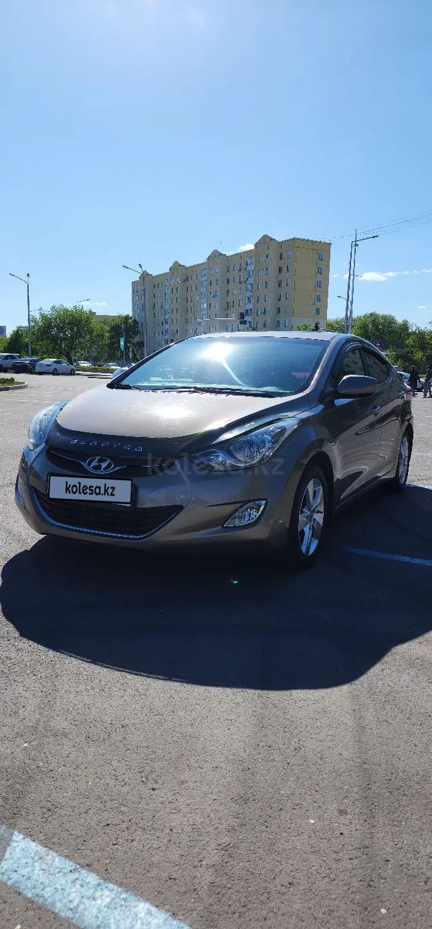 Hyundai Elantra 2012 г.