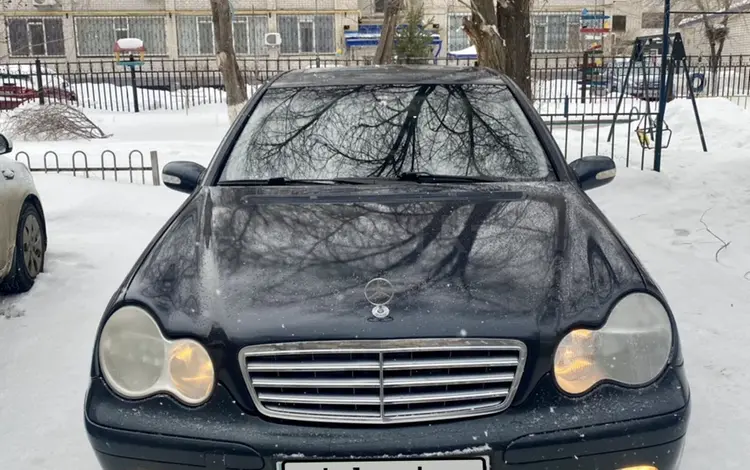 Mercedes-Benz C 180 2002 года за 3 549 537 тг. в Актобе