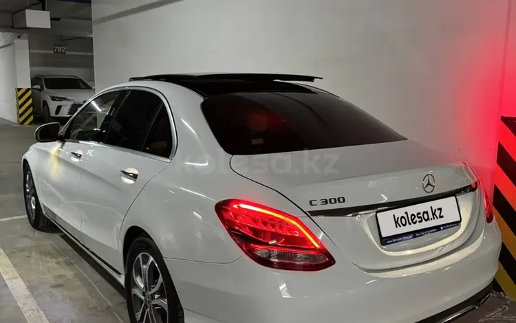 Mercedes-Benz C 300 2018 годаfor13 500 000 тг. в Алматы