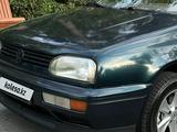 Volkswagen Golf 1997 года за 1 600 000 тг. в Алматы – фото 4