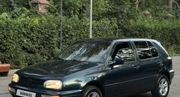 Volkswagen Golf 1997 года за 1 600 000 тг. в Алматы – фото 3