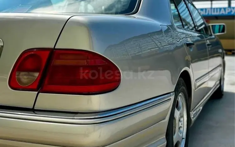 Бампер AMG Mercedes w210 бампер на Мерседес w210 пороги обвес за 35 000 тг. в Алматы