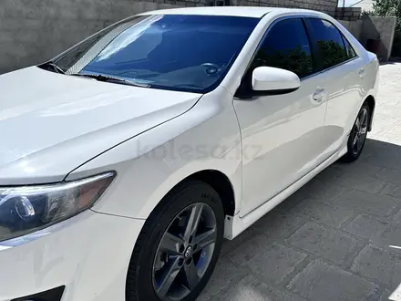 Toyota Camry 2013 года за 7 500 000 тг. в Жанаозен – фото 3