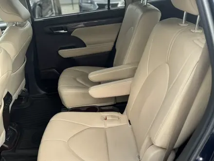Toyota Highlander 2022 года за 23 000 000 тг. в Шымкент – фото 14