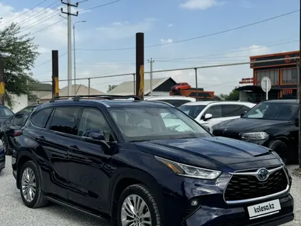 Toyota Highlander 2022 года за 23 000 000 тг. в Шымкент – фото 3