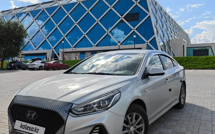 Hyundai Sonata 2019 года за 8 200 000 тг. в Астана