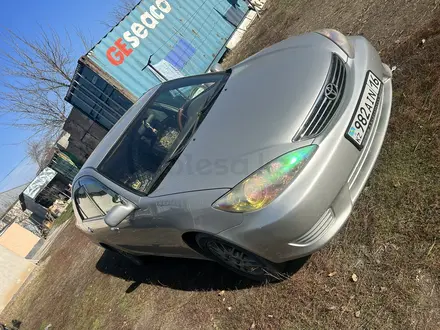 Toyota Camry 2005 года за 6 100 000 тг. в Алматы – фото 2