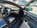 Toyota Camry 2018 года за 8 000 000 тг. в Актобе – фото 11