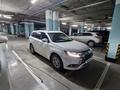 Mitsubishi Outlander 2022 года за 12 500 000 тг. в Астана – фото 2