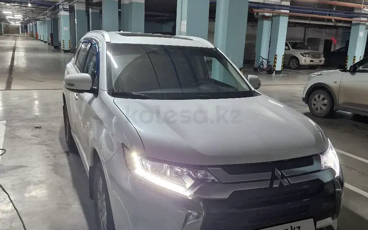 Mitsubishi Outlander 2022 года за 12 500 000 тг. в Астана
