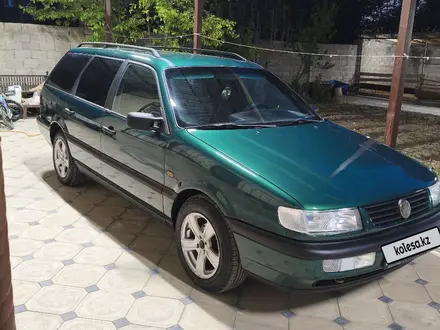 Volkswagen Passat 1995 года за 2 500 000 тг. в Тараз – фото 3
