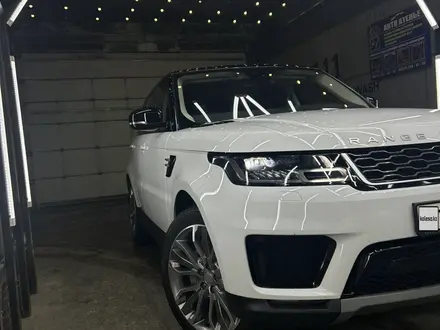 Land Rover Range Rover Sport 2018 года за 40 000 000 тг. в Астана – фото 3