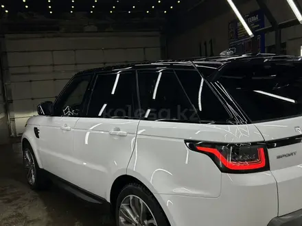 Land Rover Range Rover Sport 2018 года за 40 000 000 тг. в Астана – фото 20