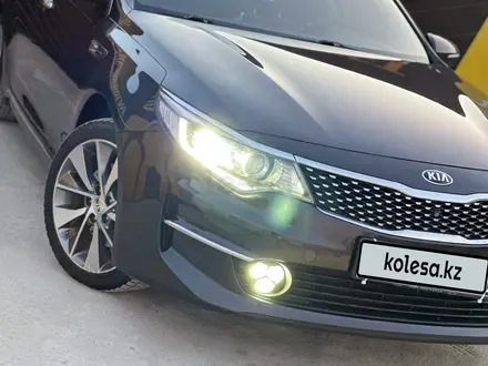 Kia Optima 2018 года за 9 500 000 тг. в Атырау – фото 2