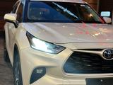 Toyota Highlander 2022 года за 24 700 000 тг. в Алматы