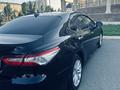 Toyota Camry 2018 года за 9 200 000 тг. в Уральск – фото 4