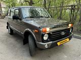 ВАЗ (Lada) Lada 2131 (5-ти дверный) 2021 года за 6 650 000 тг. в Алматы – фото 2