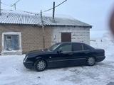 Mercedes-Benz E 230 1995 года за 2 400 000 тг. в Балхаш – фото 4