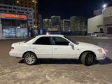 Toyota Camry 1998 годаfor3 300 000 тг. в Астана – фото 5