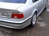 BMW 525 1998 годаүшін3 300 000 тг. в Усть-Каменогорск – фото 4